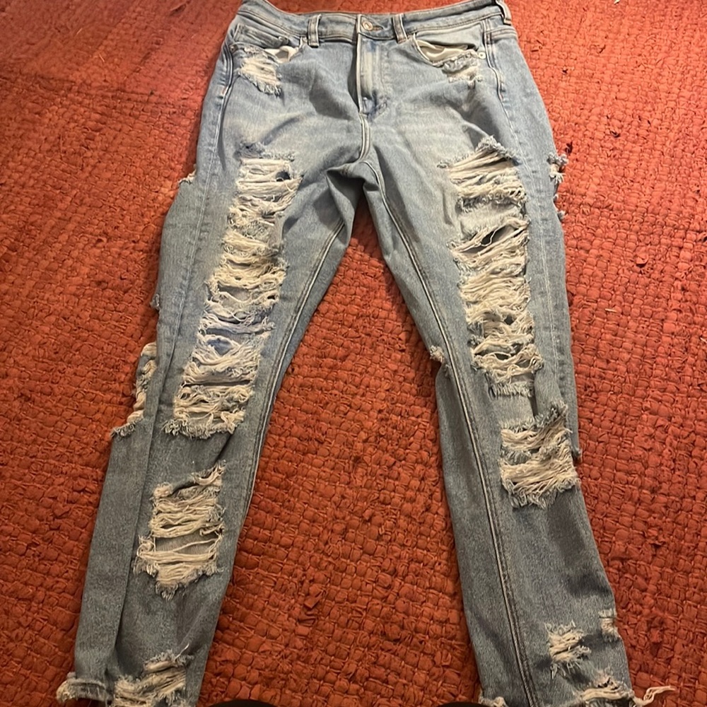 American Eagle mom jeans